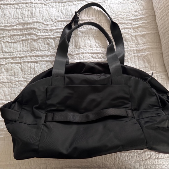 Lululemon Athletica City Adventurer Duffle Bag w/Shoe Compartment - Picture 7 of 7